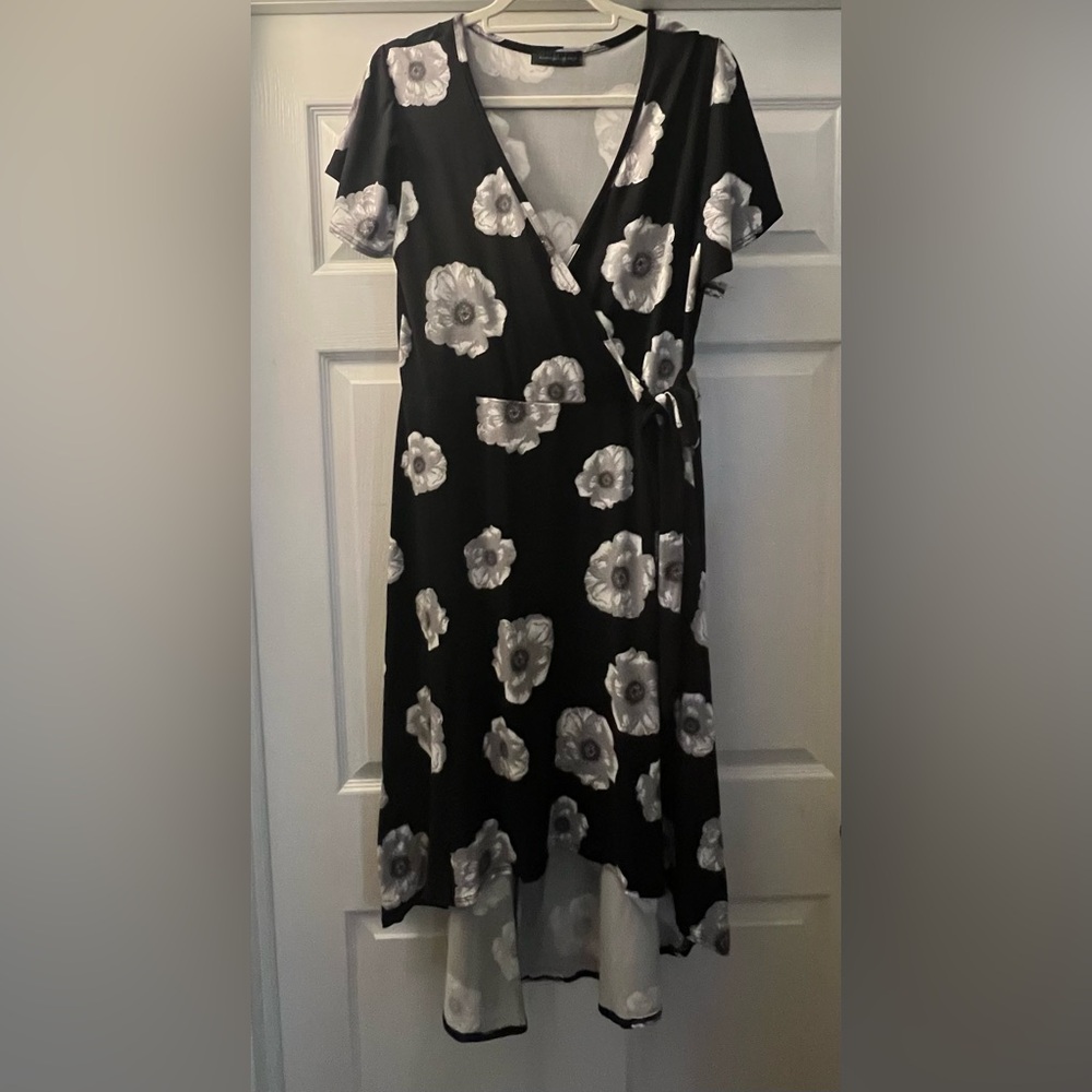 American City Wear Black and White Floral Midi Dress